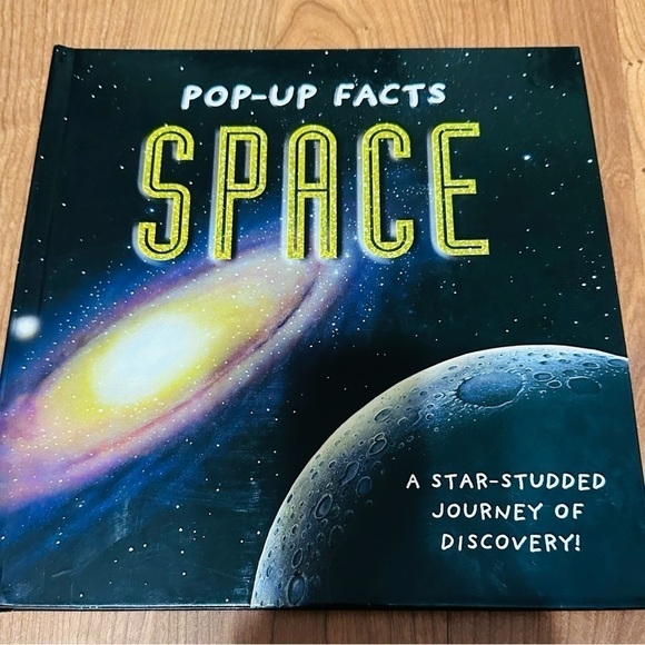 Pop-Up Facts. Space. Hardcover A star studded Journey of discovery! Collectible - Picture 1 of 3